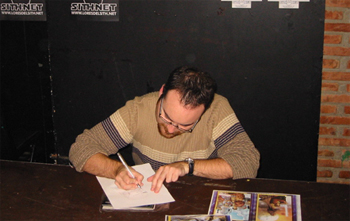 Ramon F. Bachs estuvo amabilsimo dedicando a la gente comics, dibujos, etc...