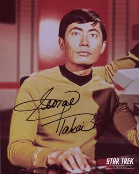 Foto de Sulu firmada por George Takei