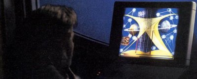 Obi-Wan frente a la pantalla de datos