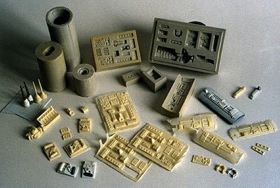 Diversos moldes usados en el proyecto del Y-Wing