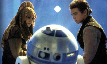 Amidala, Anakin y el cabezudo R2D2