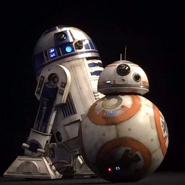 R2-D2 y BB8