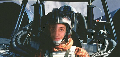 Tavi pilotando su X-Wing