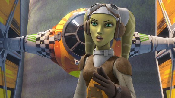 El TIE robado, decorado por Sabine con vivos colores