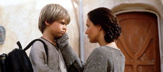 Anakin se despide de su madre Shmi